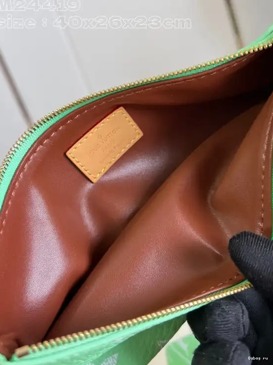 40 Vuitton SPEEDY Louis 0519